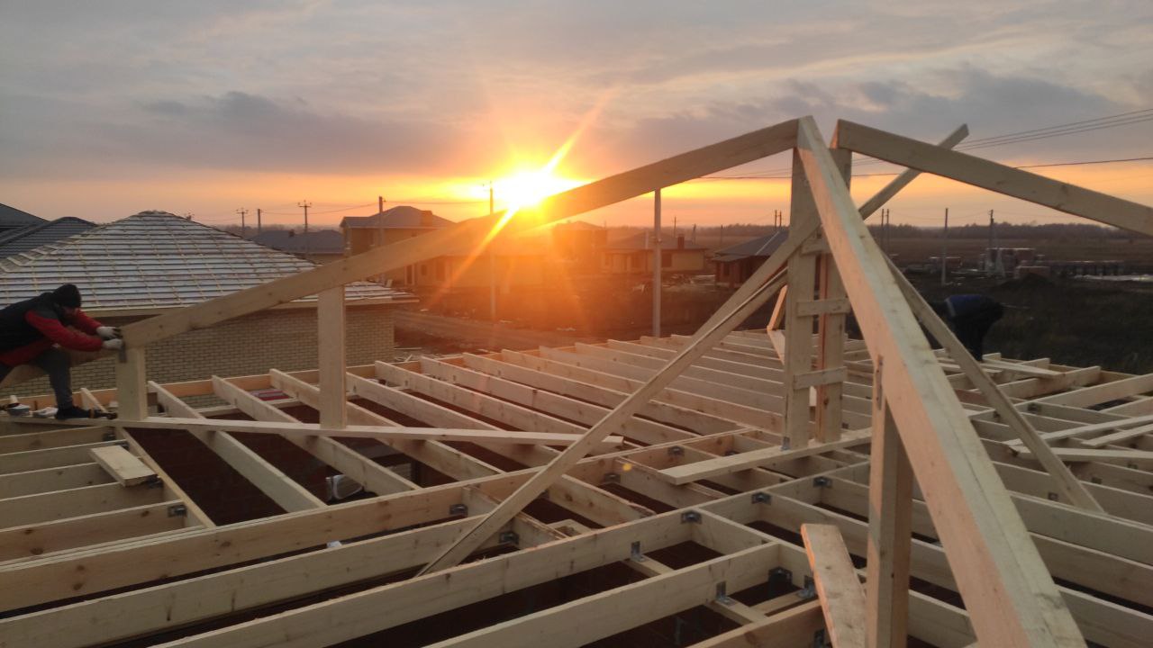 Монтаж снегозадержателей на профнастил