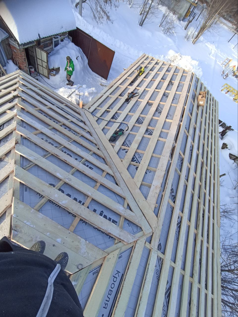 Обрешётка и гидроизоляция Grand Line зимой